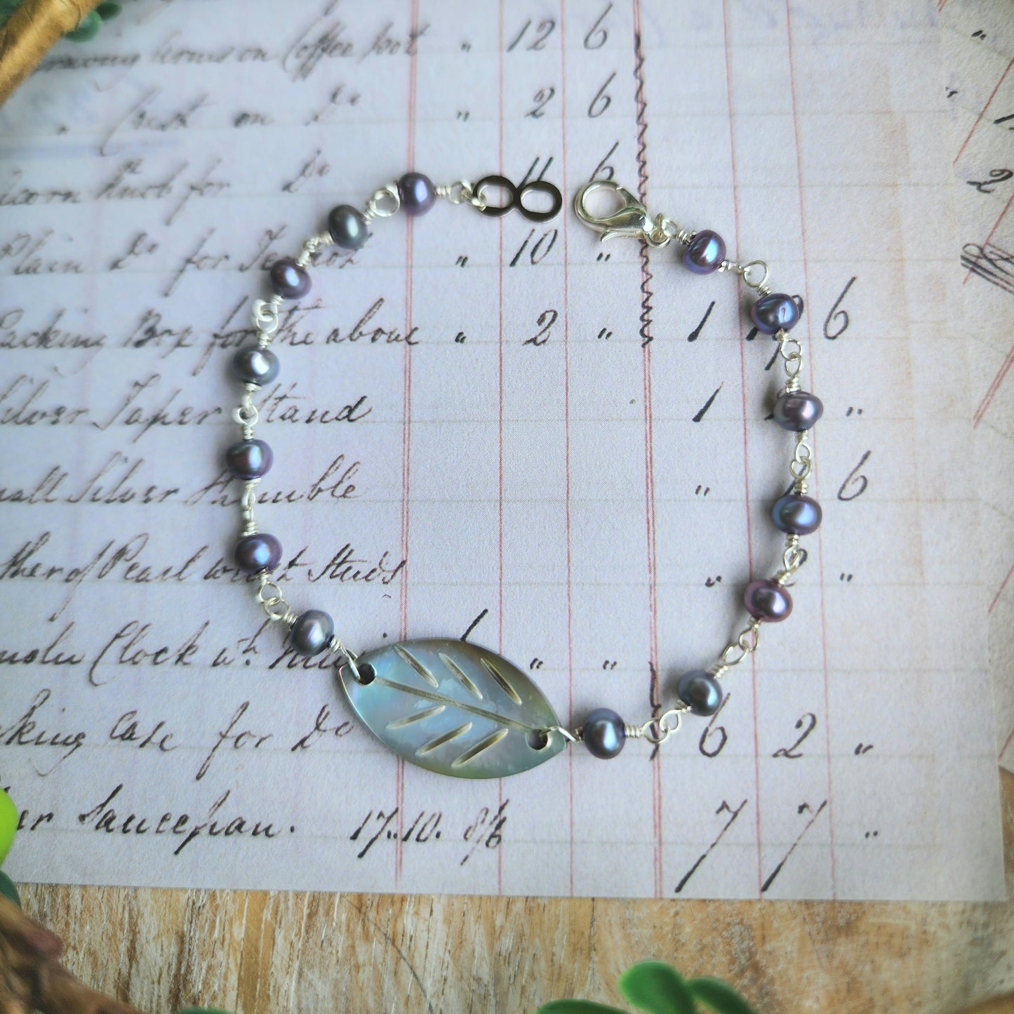 Black Lip Shell and Pearl Beaded Bracelet