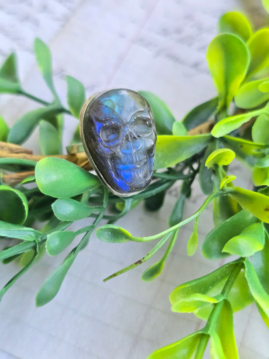 Labradorite Skull Ring (Size 9)