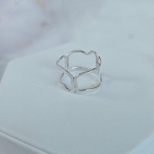 Making Waves Ring (Size 9.5)